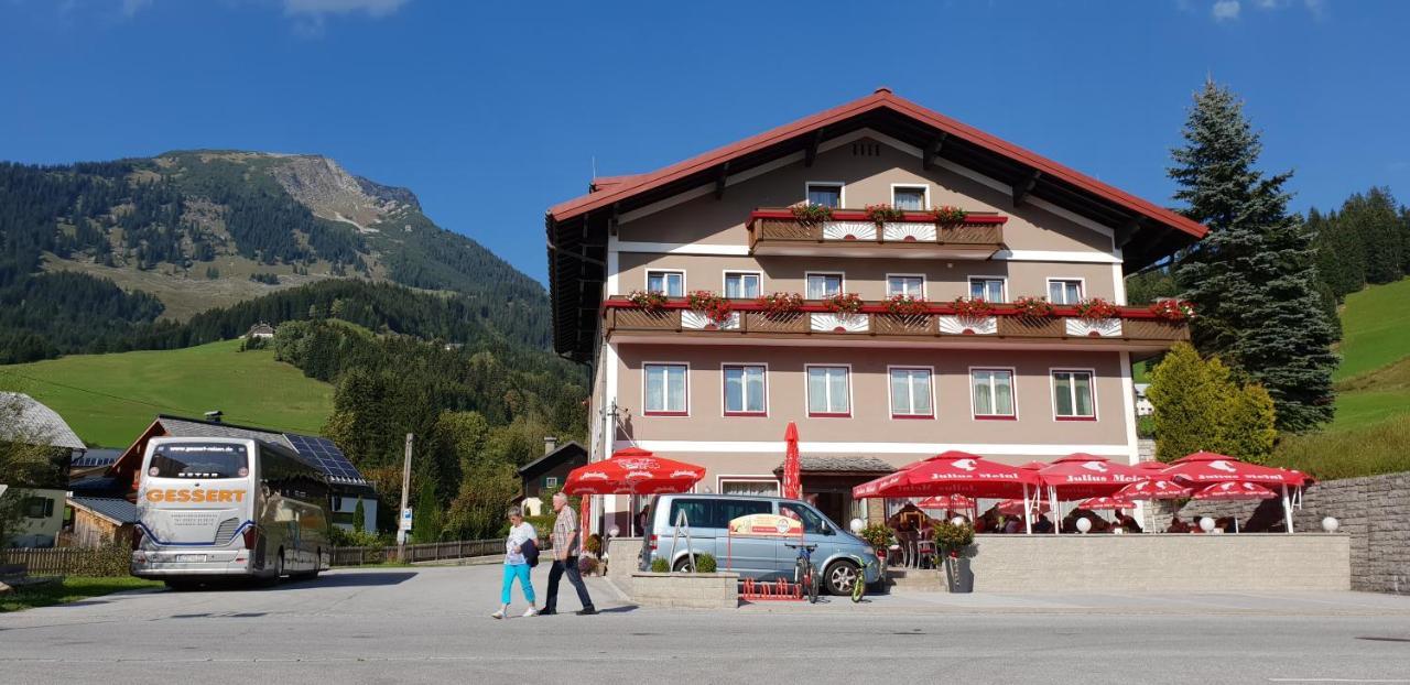 Hotel Kerschbaumer Russbach am Pass Gschütt Extérieur photo