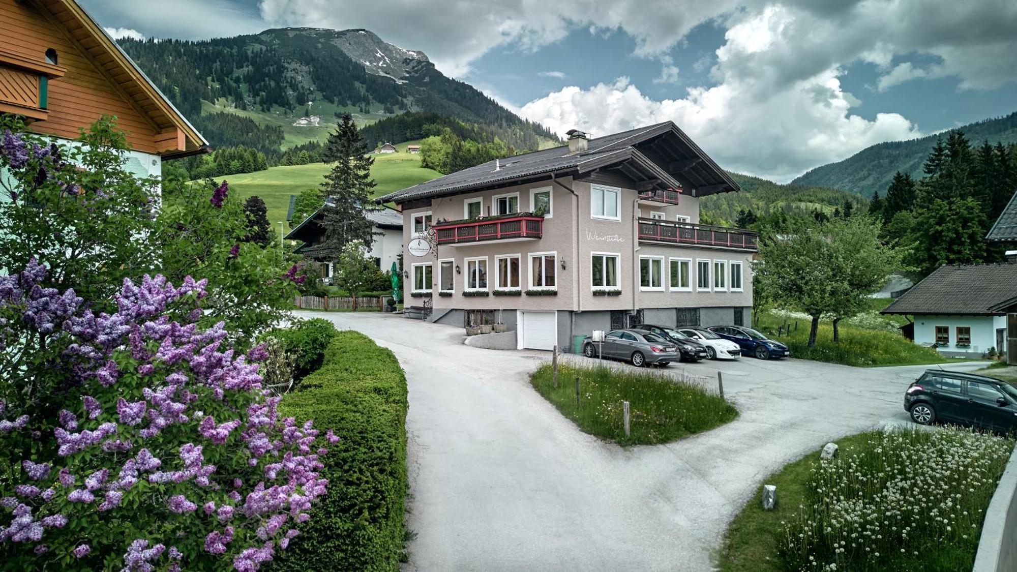 Hotel Kerschbaumer Russbach am Pass Gschütt Extérieur photo